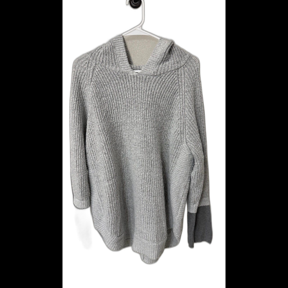 Maurice’s sweater with hoodie XXL